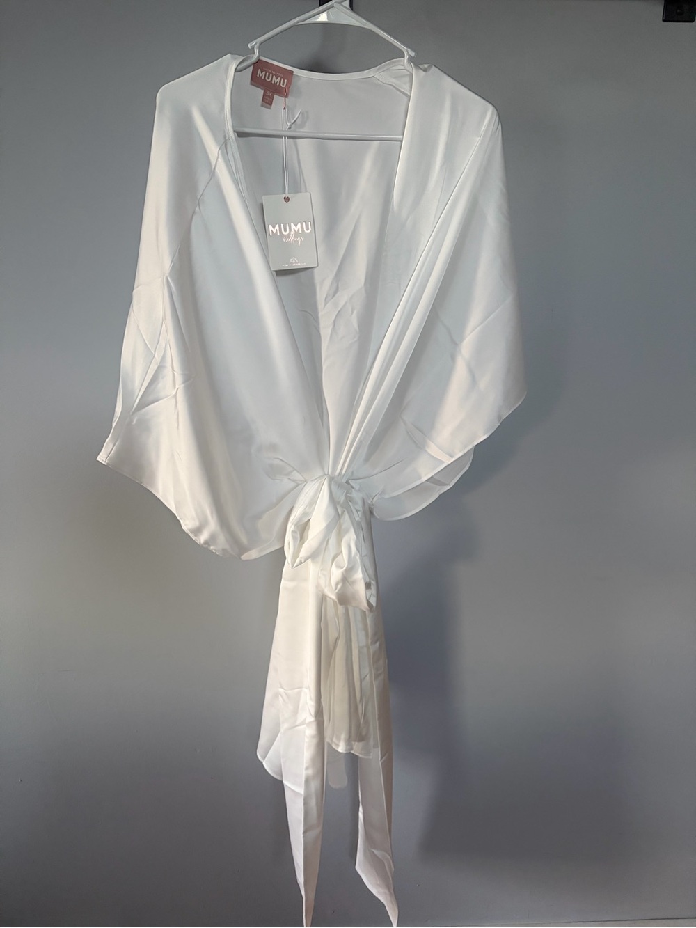 Show Me Your Mumu First Look Robe